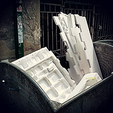 Stiropor u kontejneru #styrofoam #garbage